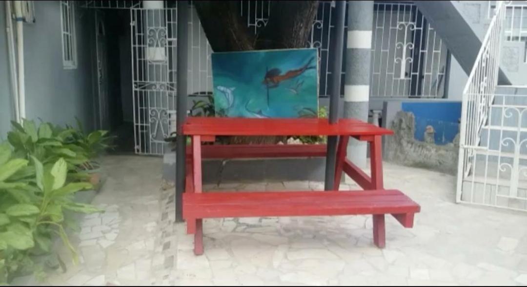 Blue Royalty Bed and Breakfast Portmore Buitenkant foto