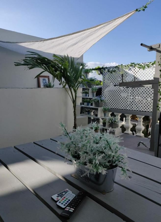 Blue Royalty Bed and Breakfast Portmore Buitenkant foto